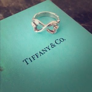 Tiffany & Co. double heart ring